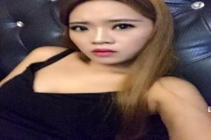 女主各种撩男主高冷